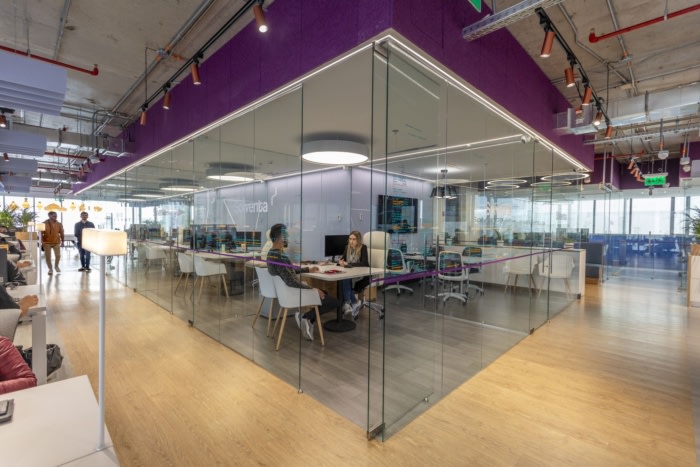 Guichoont's tweet photo. "Great teamwork isn’t about perfect people—it’s about people perfecting collaboration. Share your team’s small win today!  #CollabGoals #TeamSuccess" https://t.co/4iuUrIMg3J