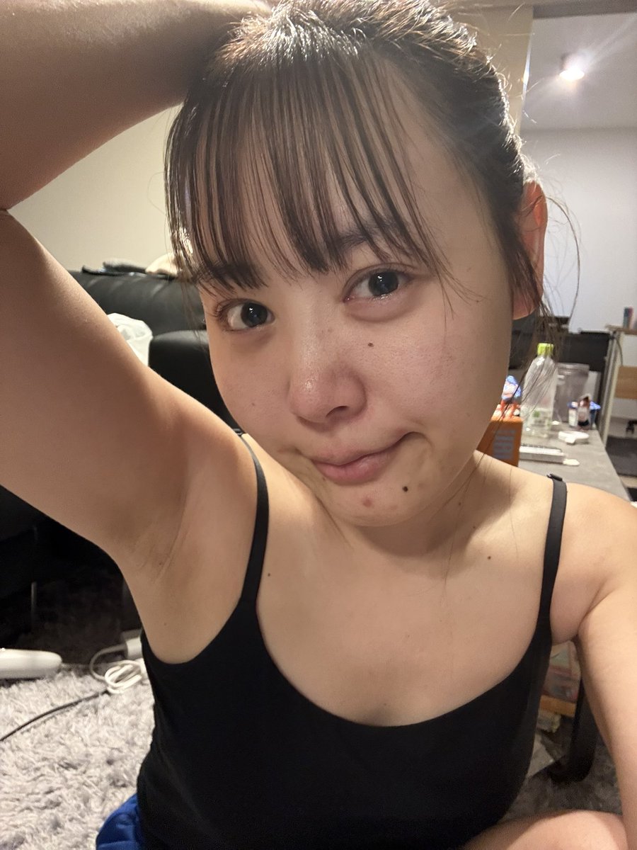 chichifan💜. 脇 (わき girl tweet media