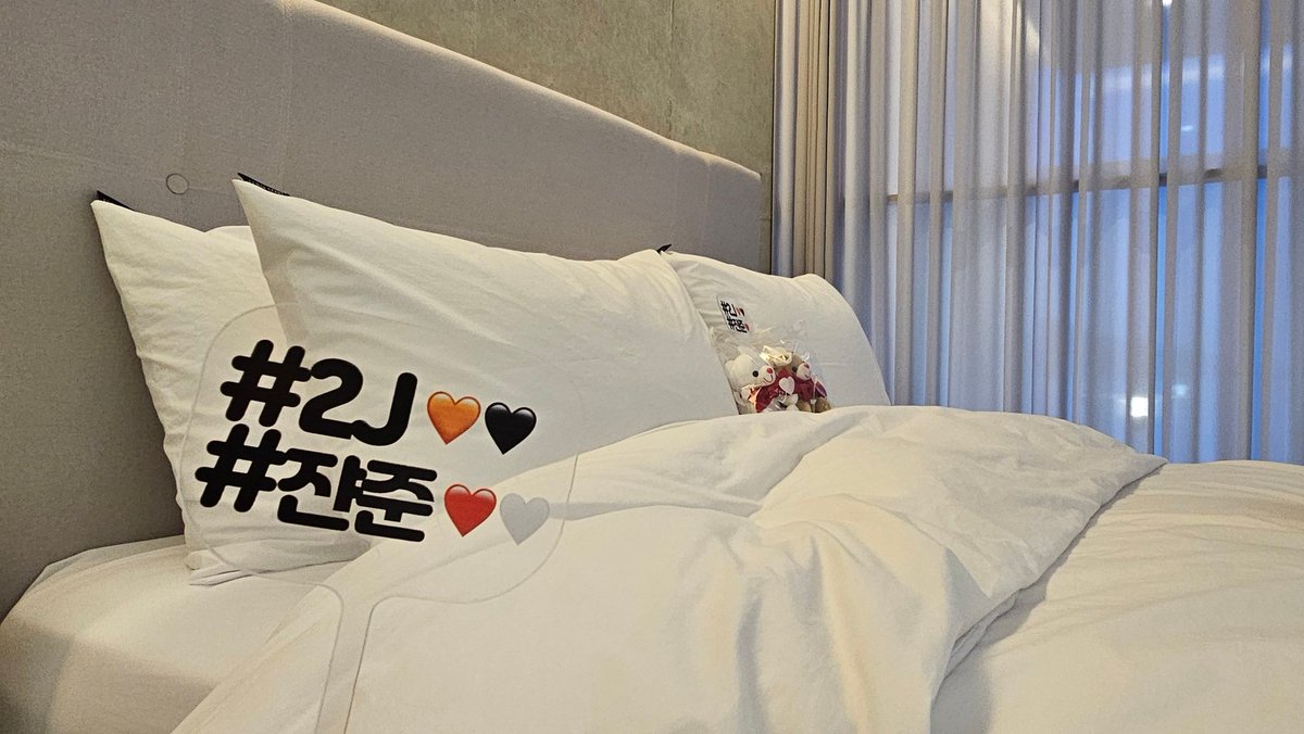 toojeyee's tweet photo. 선물같은 인연🧡🖤
알차따🐻‍❄️🐻
@Nyoungsang2
@theordinaryjh
@kmtjl2327
@shina_10040925 https://t.co/5AbvAgISPd