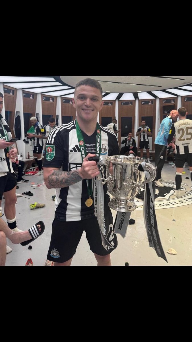 Leegib81's tweet photo. #Tripps #NUFC https://t.co/xyBlknro8k