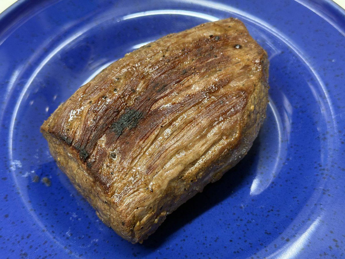 しらっち tweet media