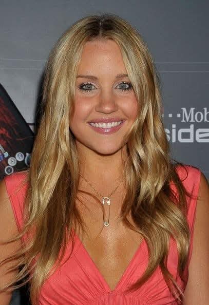 barbaravitali2's tweet photo. Happy Birthday to #AmandaBynes April 3,1986 #WhatILikeAboutYou #TheAmandaShow https://t.co/97H1OQu71W