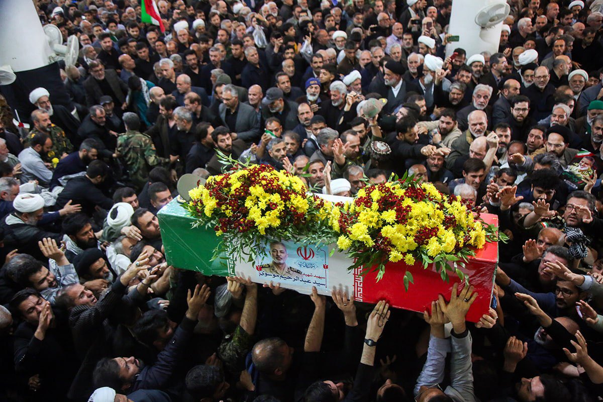SyedIrfan73's tweet photo. Funeral procession of Martyred Chief of Staff of the Iranian Armed Forces, Shaheed Syed Abdul Raheem Musawi (r), at the Holy Shrine of Masuma in Qom (S) yesterday.

शहीद सय्यद अब्दुल रहीम मुसवी (र) का जुलूस-ए-जनाज़ा कल क़ुम में हज़रत मासूमा (स) के हरम में मुनअक़िद हुआ। https://t.co/niOlq2iX1S