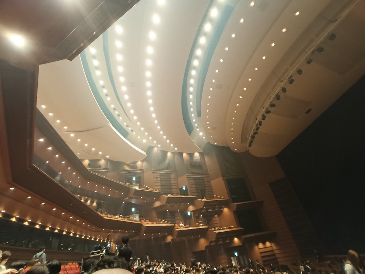 ホールでジャンピング、独りでも爆上げ出来るスキル身に付いた✌️ホルツ初参戦、anoの声量確実に増してるよな