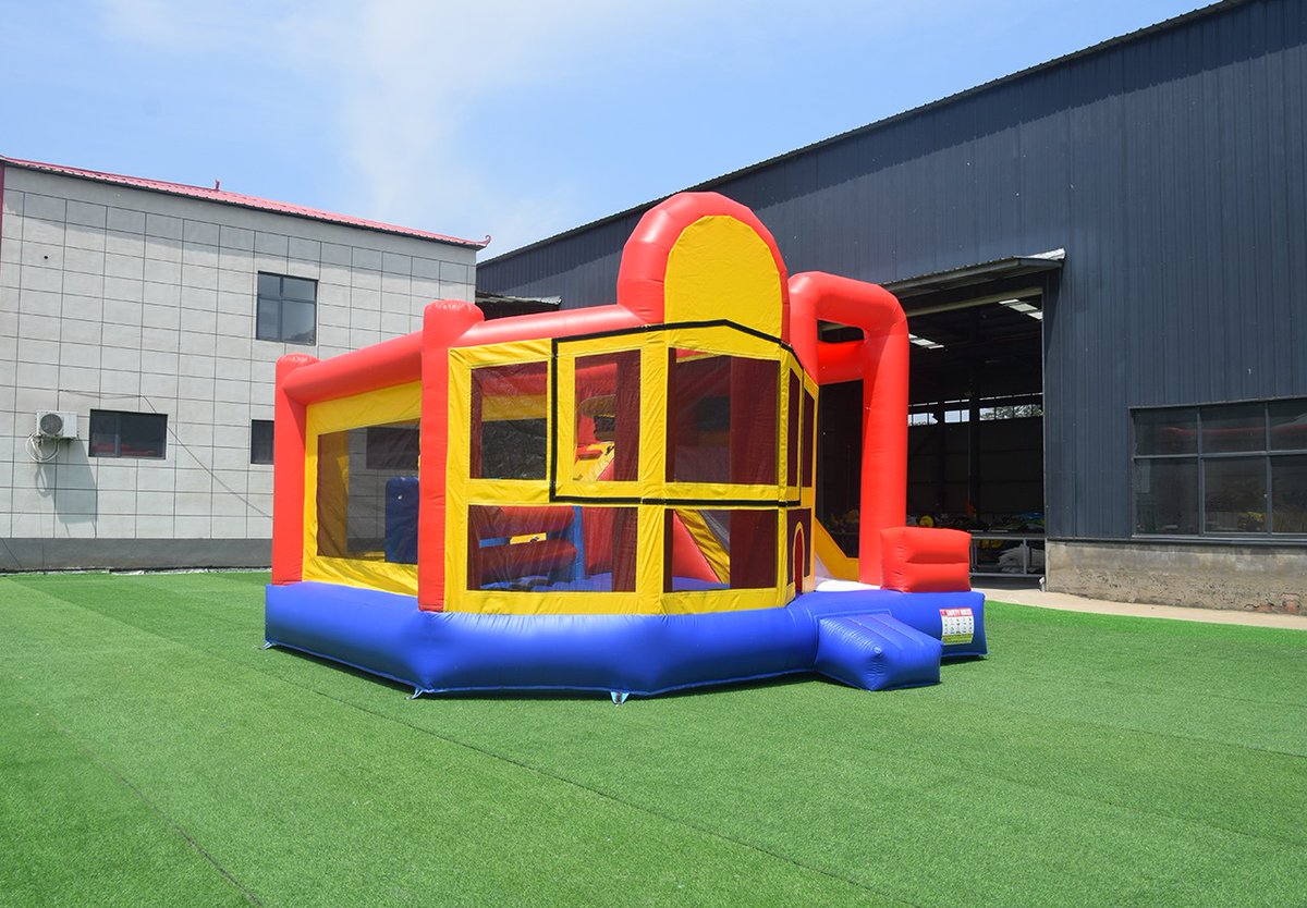 QIYiInflatable's tweet image. 🏰✨ Commercial inflatable bounce &amp;amp; slide combo! Spacious play area, ideal for events, parks &amp;amp; rental businesses. Customizable options available! Contact us for great deals! 
haiyiamusement.com
#InflatablePlay #RentalBusiness #EventEssentials