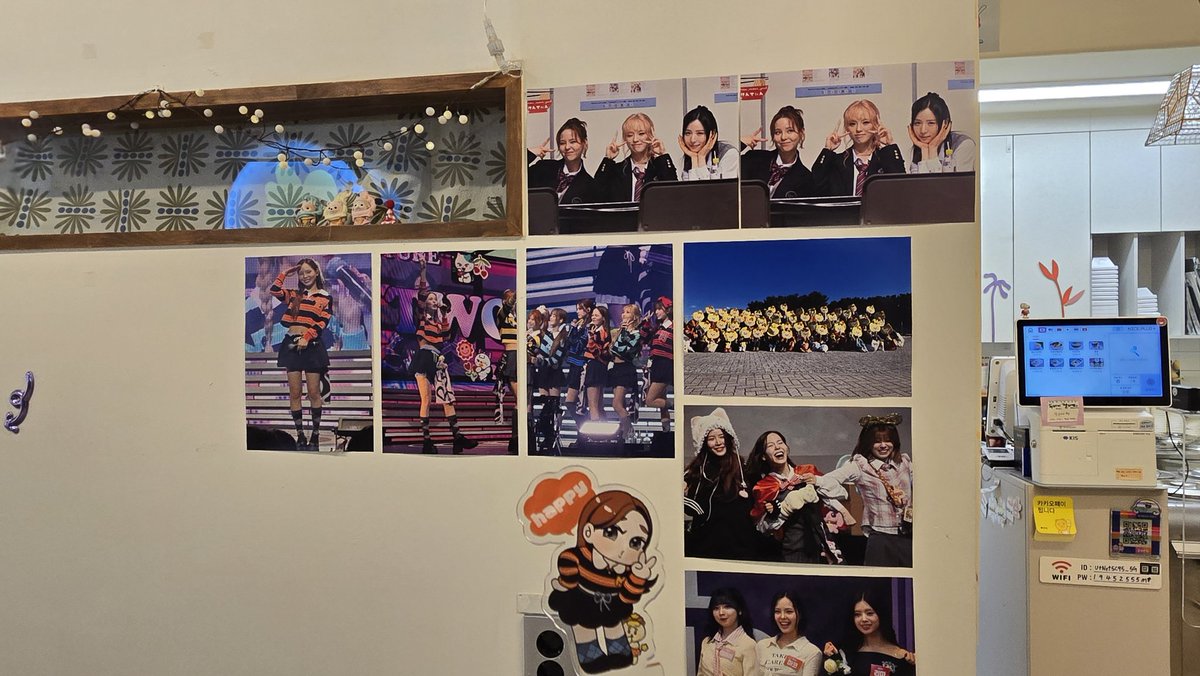 makony🌈🍭 tweet media