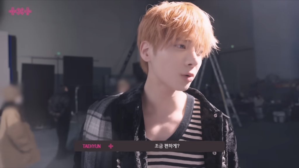 현현² tweet media