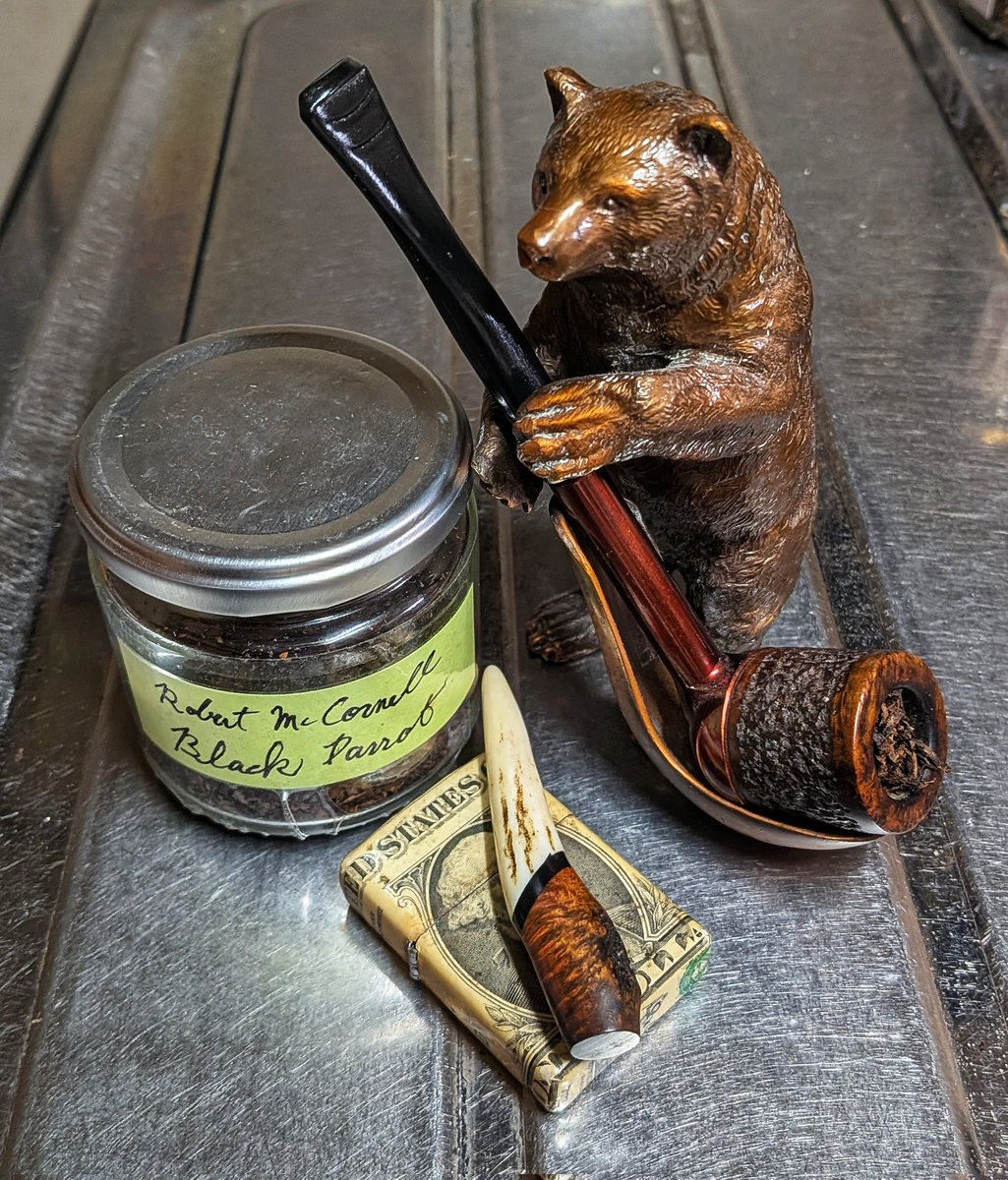 Fahrenheit916's tweet image. 食後のワンボウル
#パイプ #pipe #pipesmoking