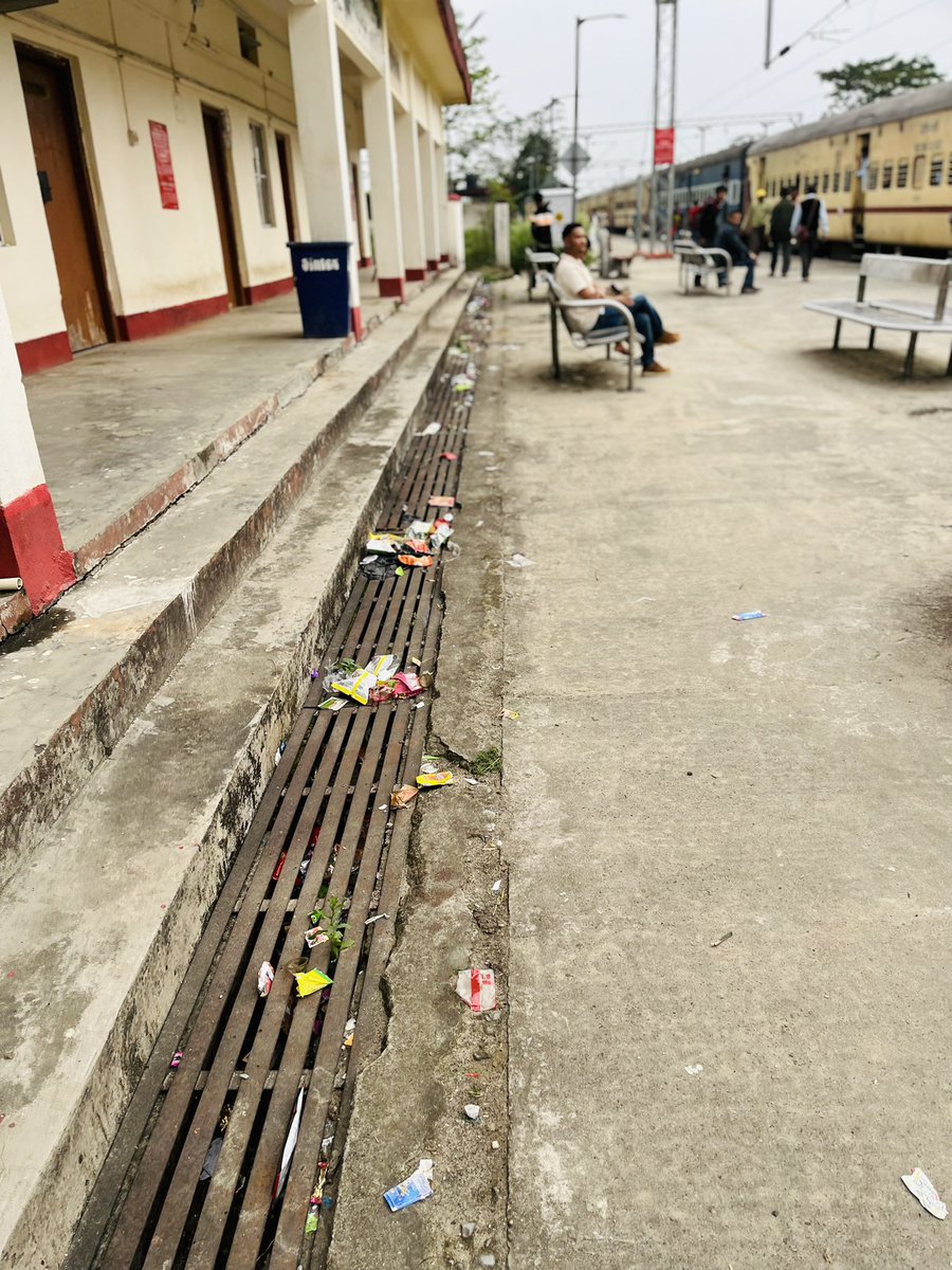 SurajCh10256010's tweet photo. @RailwaySeva Despite multiple complaints, the condition of Archipathar Railway Station remains unchanged. Garbage is still lying openly near the platform drains, creating an unhygienic and unsafe environment for passengers.
This negligence is unacceptable. Cleanliness and basic maintenance https://t.co/EW9mvpAVP6