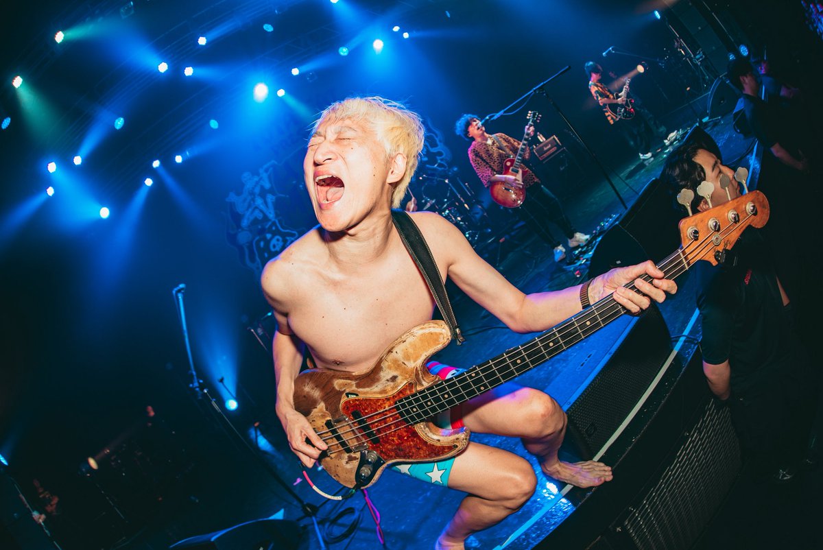 TOTALFAT tweet media