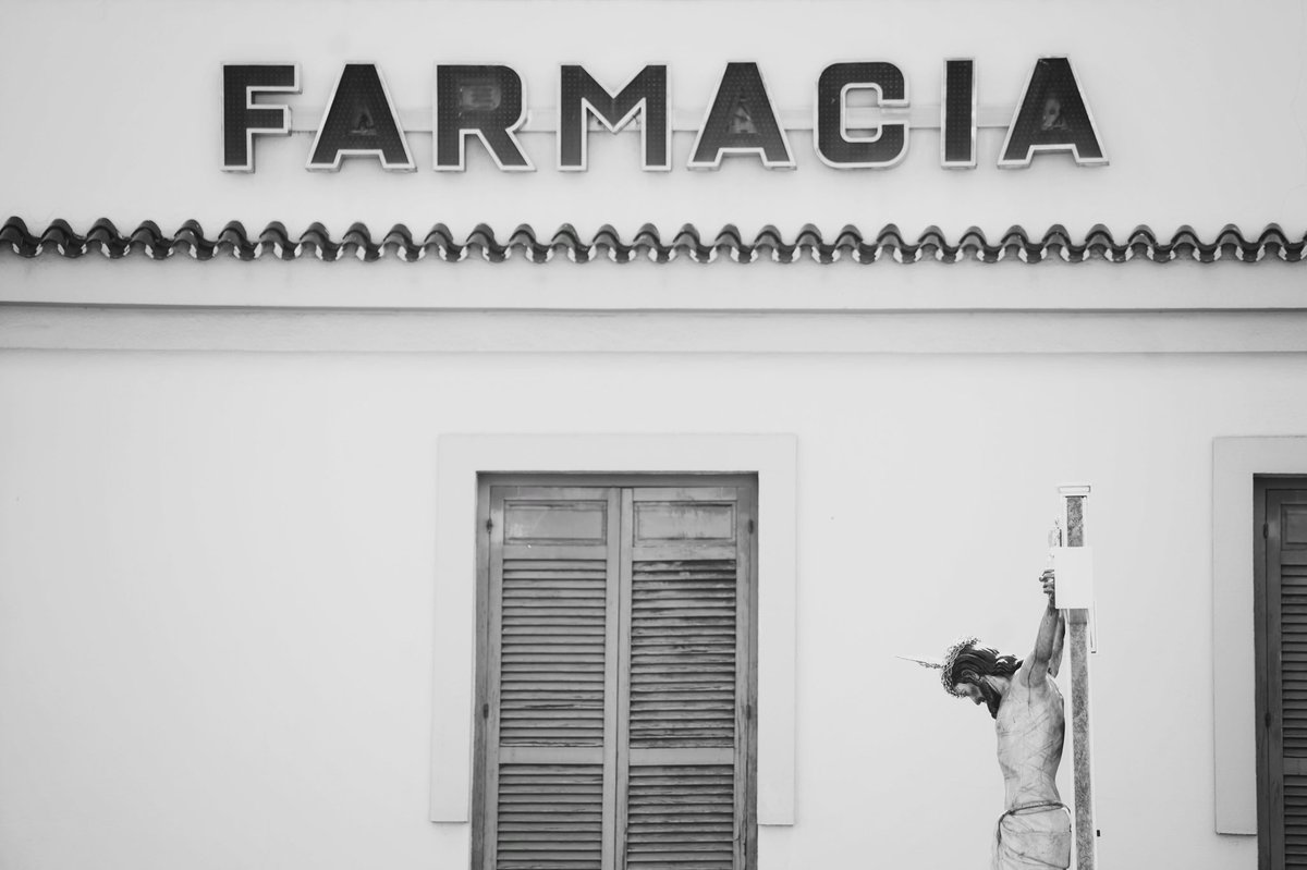 El amor es un rayo de luz indirecta… 

<a href="/AmoryCaridad/">Cofradía del Amor</a> 

#CofradíasMLG