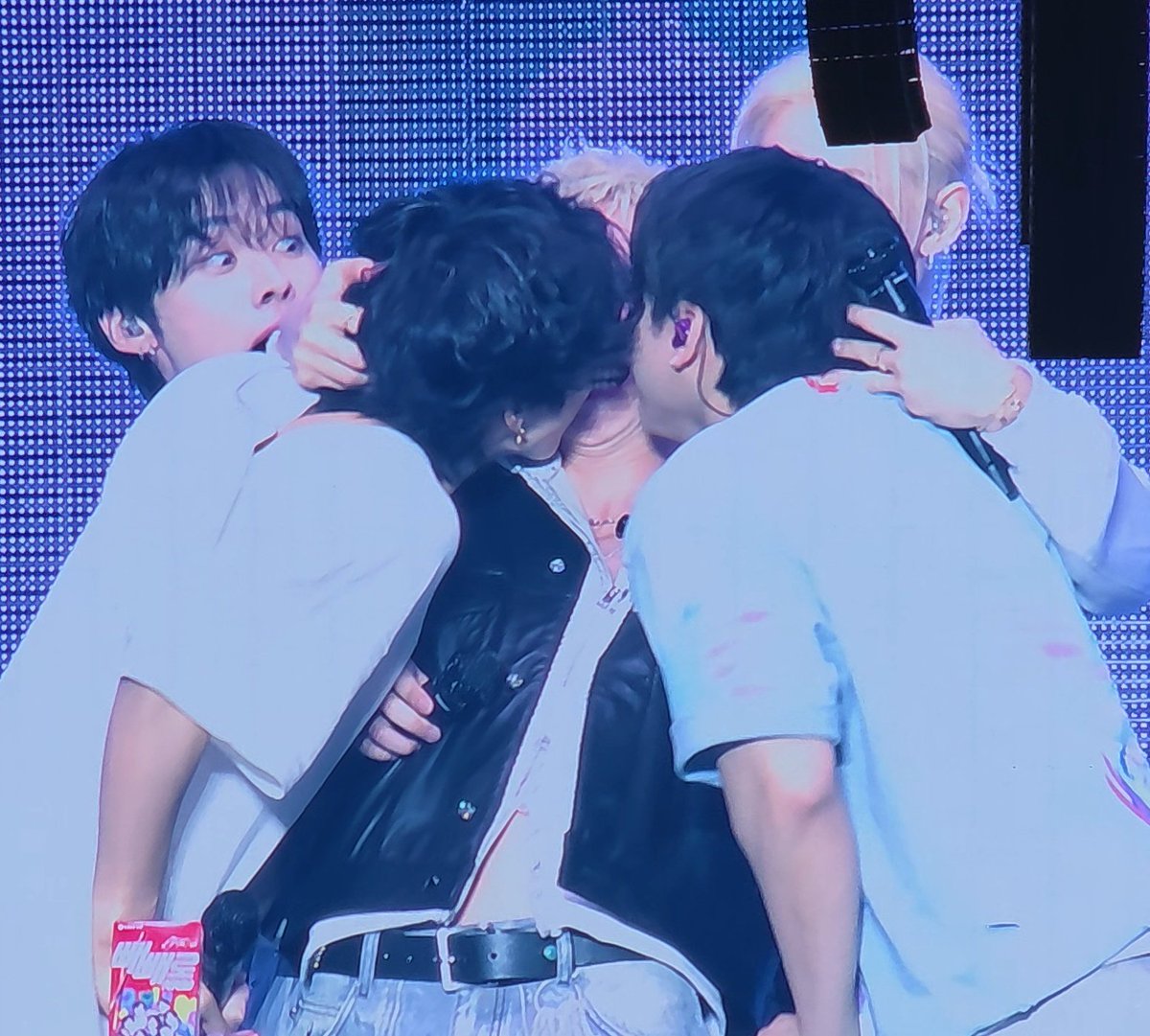 ᴋᴀᴍɪ 🎀🔪(𝕟𝕖𝕨 𝕒𝕔𝕔𝕠𝕦𝕟𝕥) tweet media