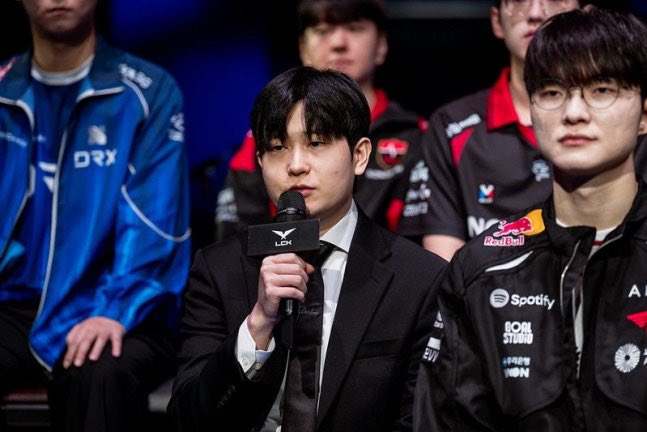 아림🍀DON'T PICK CORKI! tweet media