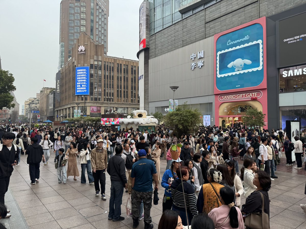 Nattha Komolvadhin tweet media