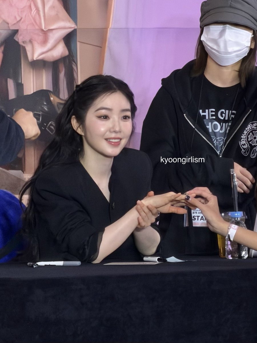 lynn ⭑.ᐟ tweet media