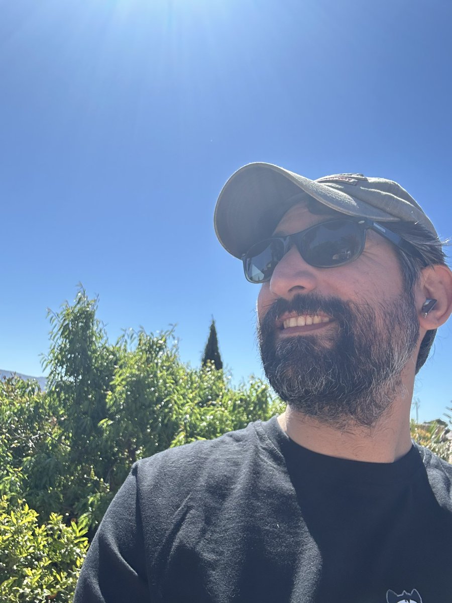 Eixim de la cova, que en un rest ens fiquem en la Pasqua! ☀️😎
