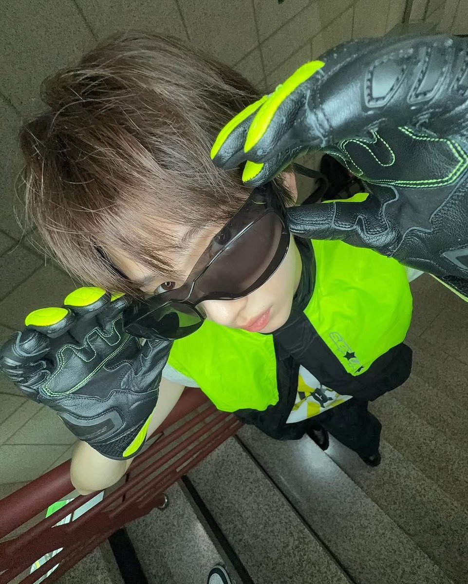 ตี๋บลูฟ้อก tweet media