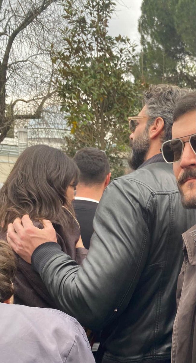 Mvrymfx's tweet photo. STOPPSPSPSPPAPSPSPSP WHAT THE HELLELELELELEL
#sukcem #sukru #cemre
@SukruOzyildiz @cemregumeli https://t.co/0tT92kBDVJ