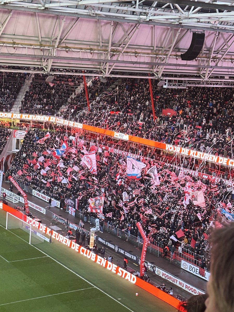 MM1913EHV's tweet photo. #PSVNEC Eredivisie speelronde 27 https://t.co/JhtvzqMz3t