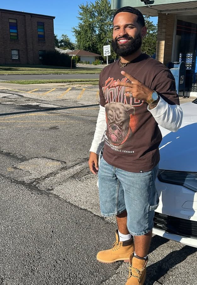 Devon Rollins tweet media