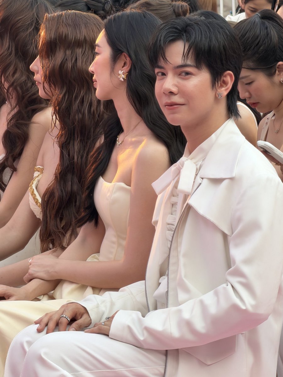 ur bae ✿ tweet media