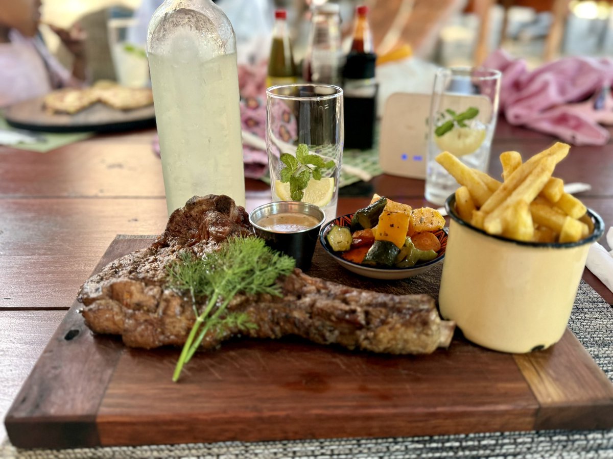 Moagi Moloi Esq. ⚖️🦅🇧🇼🇿🇦🇿🇼 tweet media