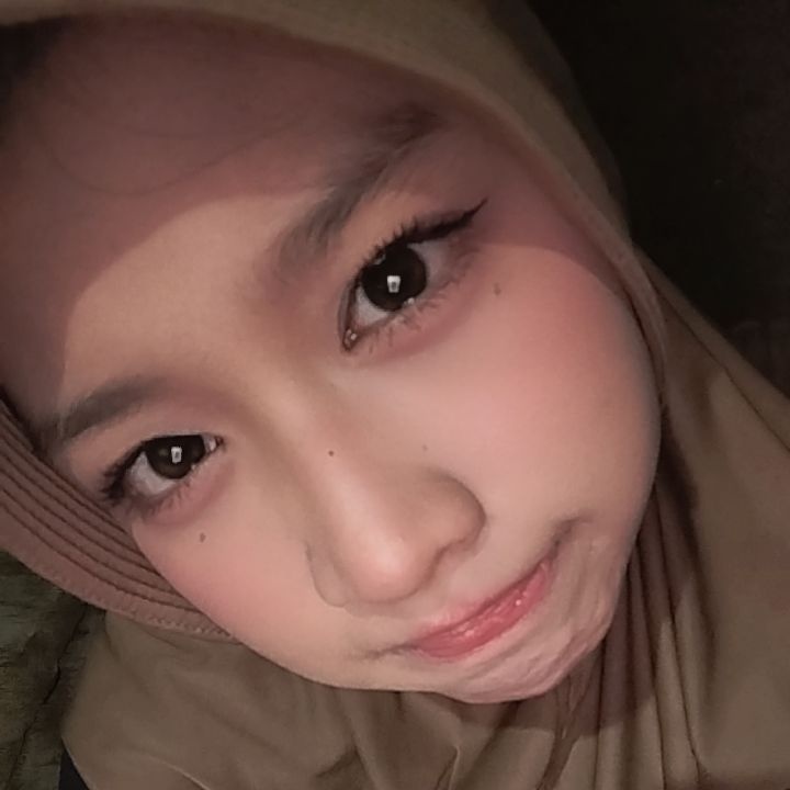 𝕷𝖚𝖓𝖊 ᴀʟᴅᴇʙᴀʀᴀɴ 🚬🍷⛓️ #BundaDulu tweet media