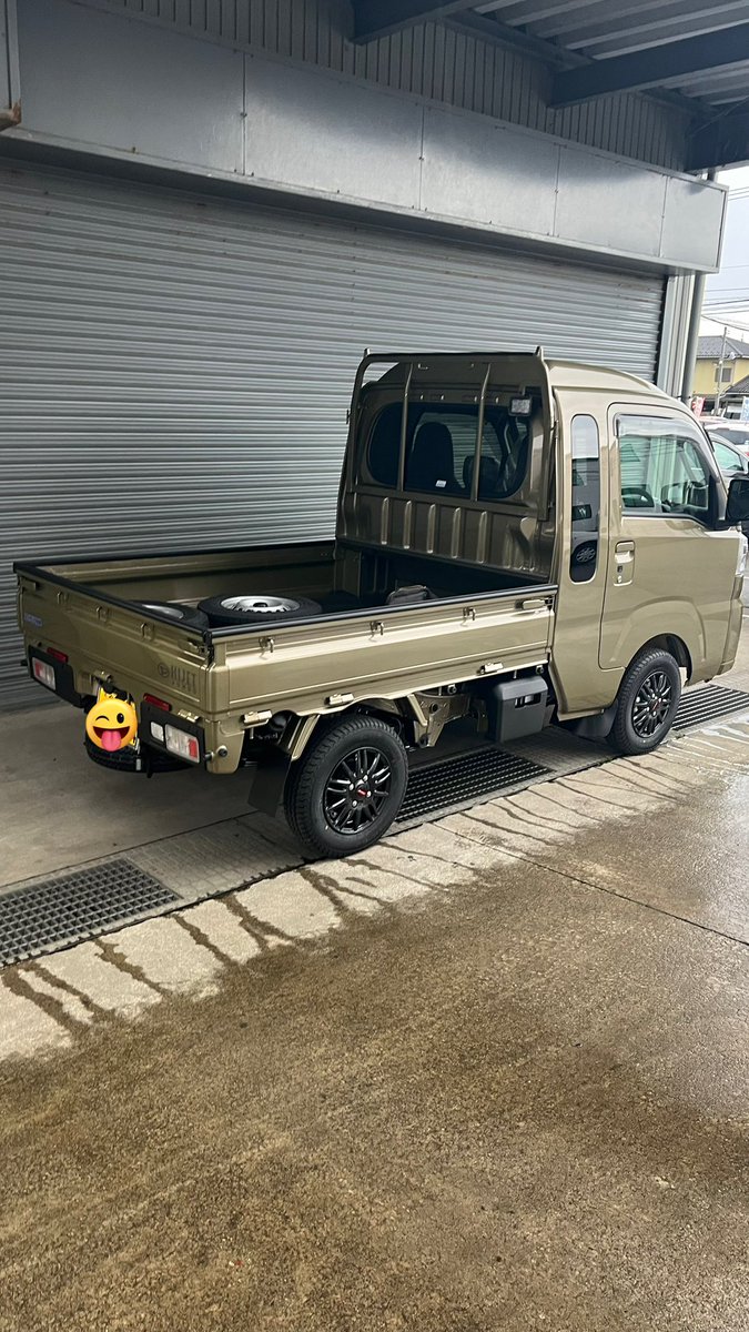kou_159's tweet image. 本日
３号機🛻
無事納車されました〜😏👌
なかなか良き❤️
１０年は働いてもらわんとな😬

#納車
#軽トラ
#ハイゼットジャンボ