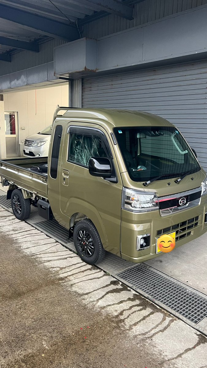 kou_159's tweet image. 本日
３号機🛻
無事納車されました〜😏👌
なかなか良き❤️
１０年は働いてもらわんとな😬

#納車
#軽トラ
#ハイゼットジャンボ