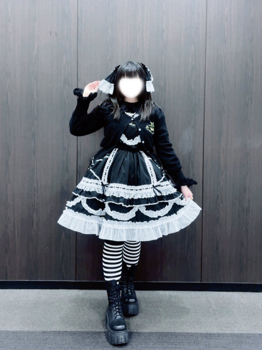 えむう tweet media