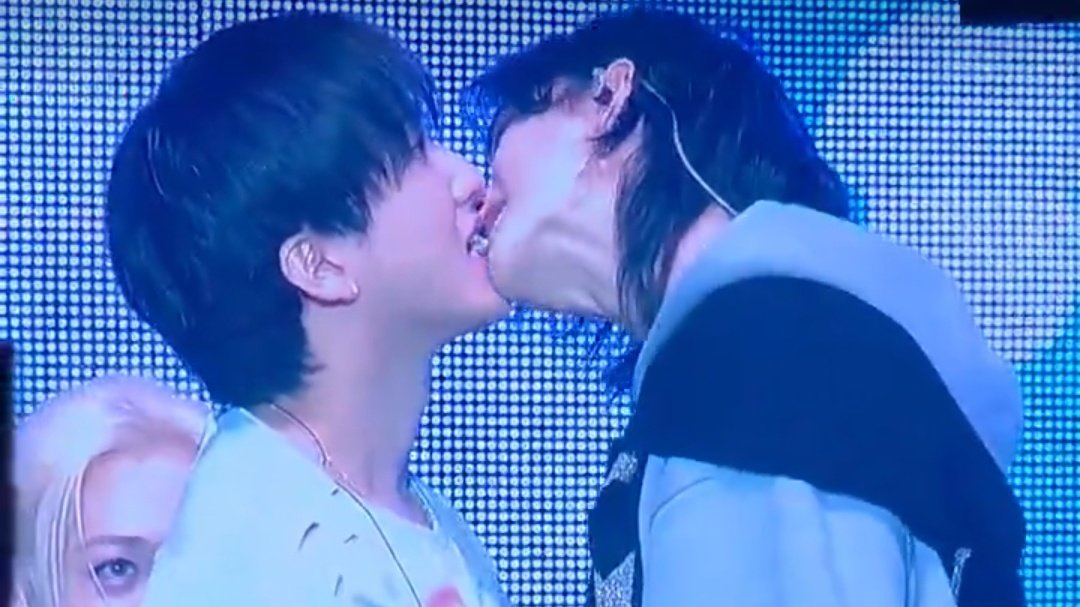 ❀ tyne. tweet media