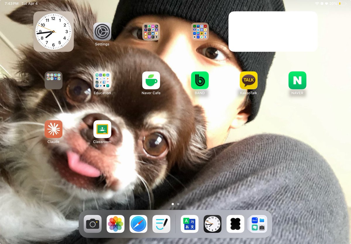 skycoer's tweet photo. 공부하다 힘들때 내 패드 배경화면 보면 뭔가 부양해야 할(?) 아이가 있는 것마냥 책임감에 다시 공부하게 됨ㅋㅋㅋㅋ https://t.co/0PoeYWZVqE