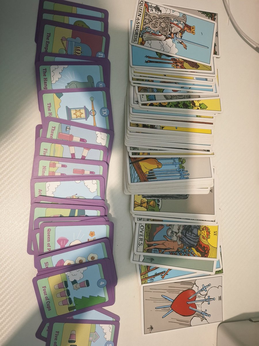 L A N A🦕 tweet media