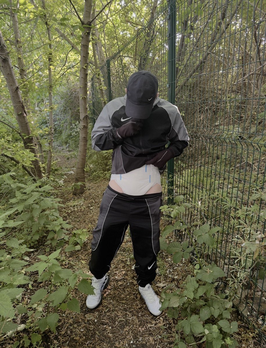 Ldn Diaper Boi tweet media