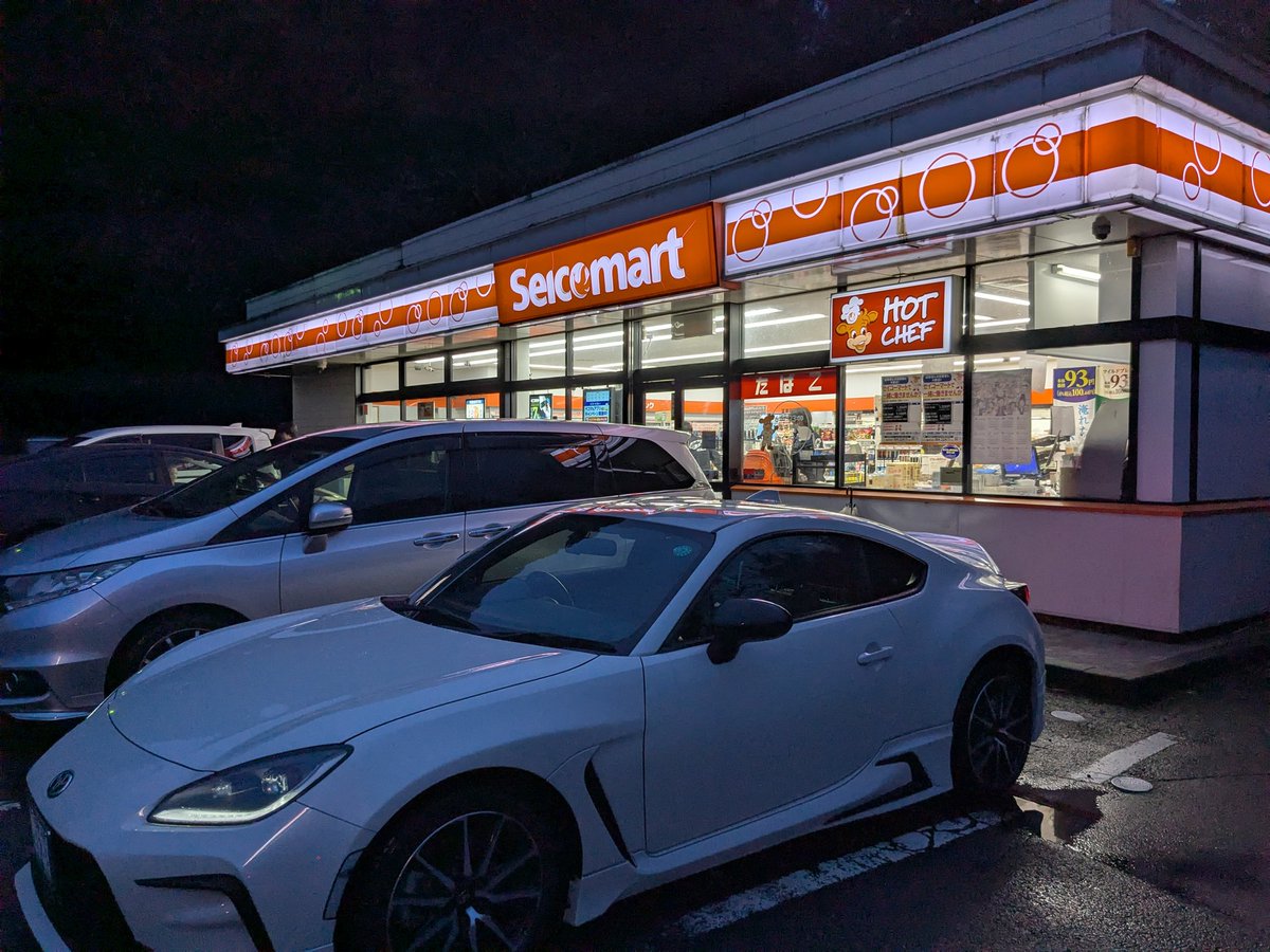 サーバルメット tweet media