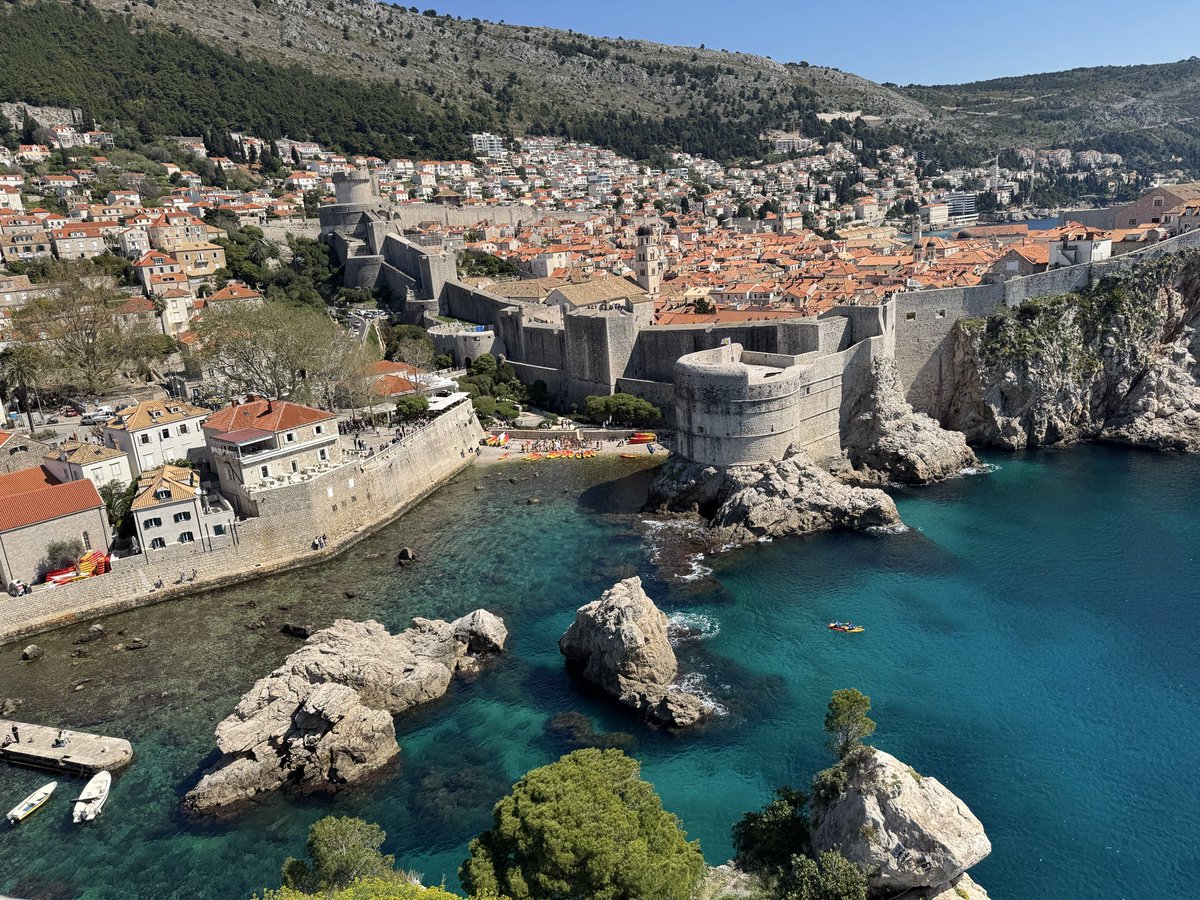 David Rousset tweet media