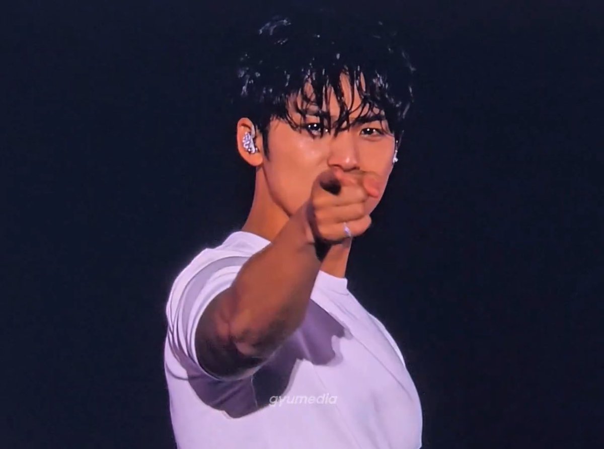 ᴡᴇɴᴅʏ | 𝘴𝘩𝘢𝘬𝘦 𝘪𝘵 𝘰𝘧𝘧 🎧 tweet media