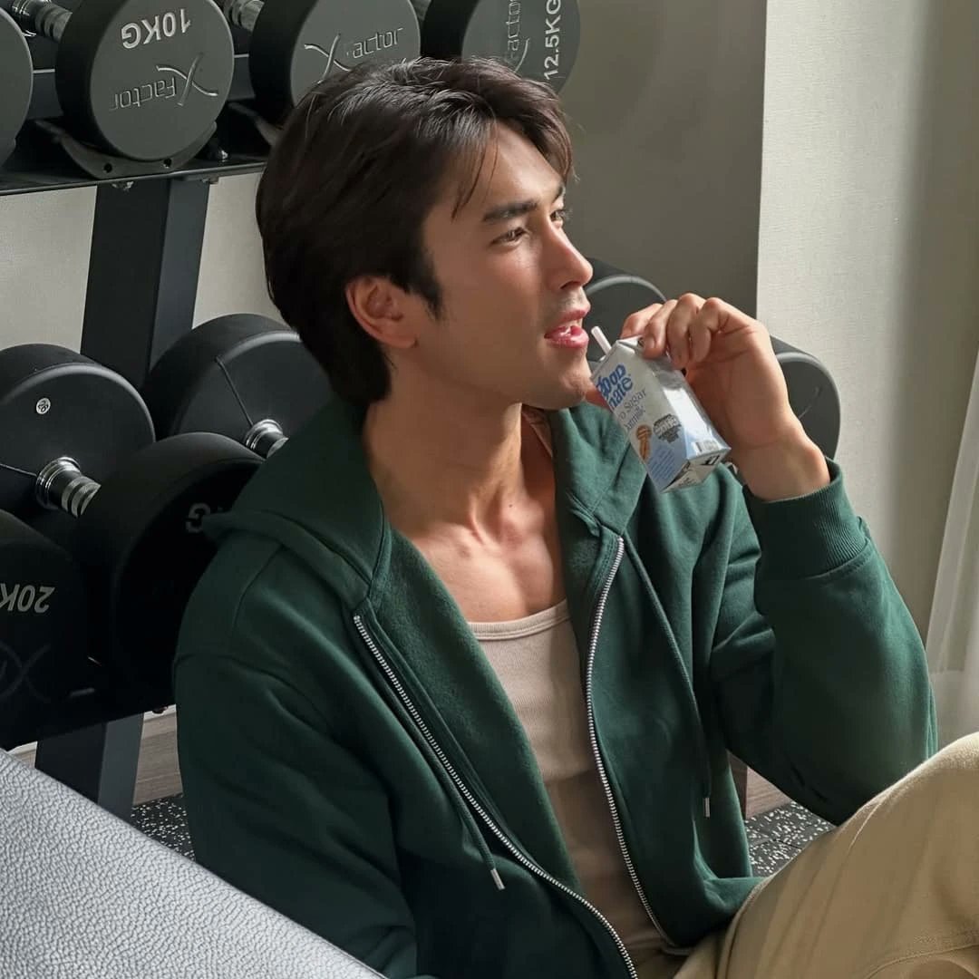dna_true's tweet photo. #Nadech #ณเดชน์คูกิมิยะ
#Goodmate #HighProteinOatMilk 
#NormalAndCling https://t.co/avke3OAfDb