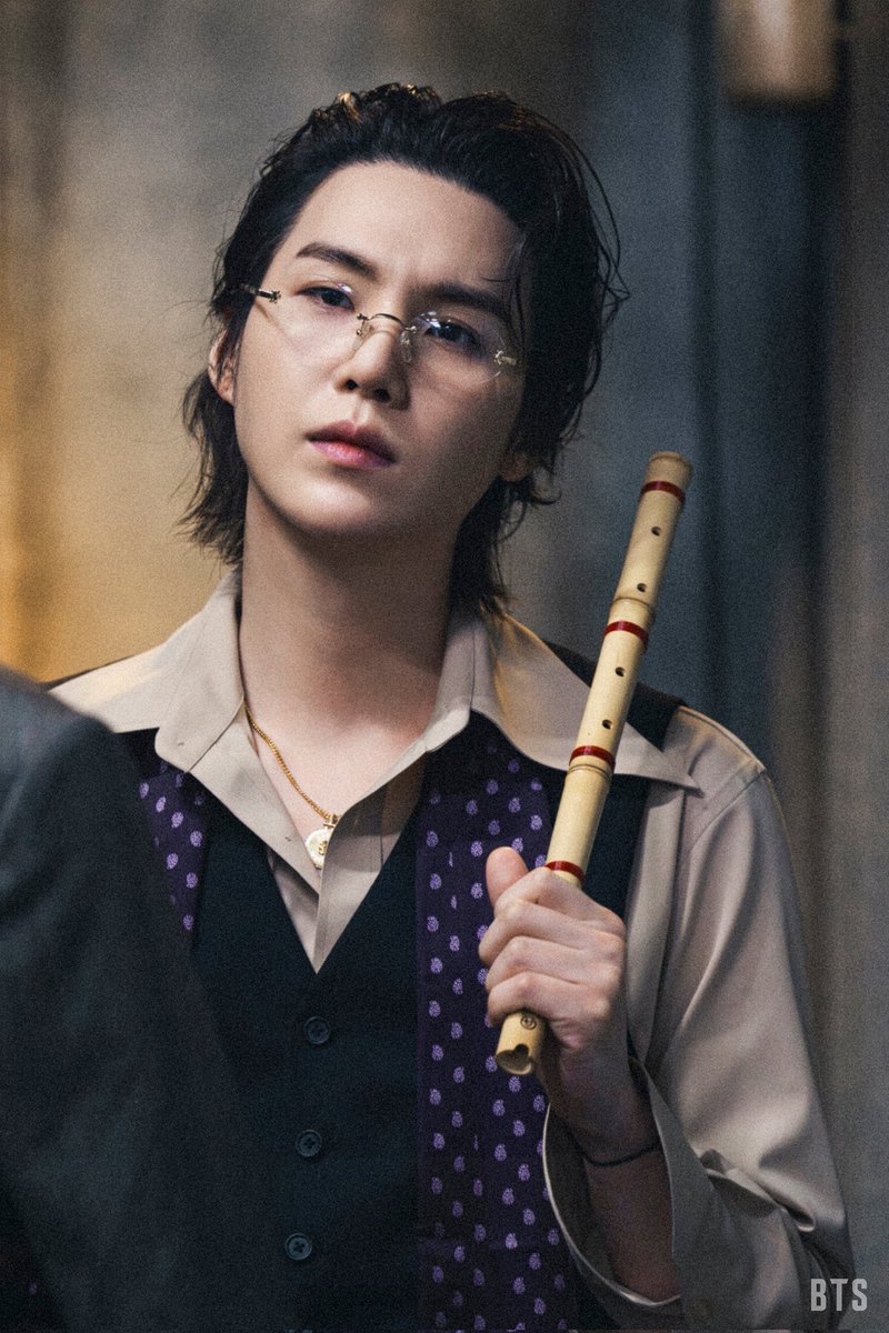 intro:night 🧭 tweet media