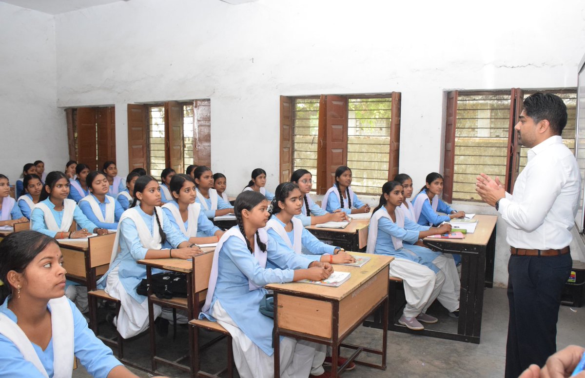 Collector Singrauli tweet media