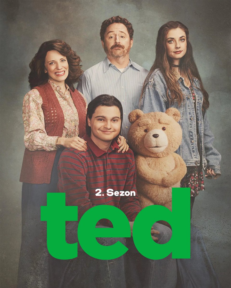 tvplussanayeter's tweet image. Aile fotoğrafına bakıp aldanmayın… 🧸

#Ted 2. sezonuyla geri döndü. Üstelik sadece TV+'ta!