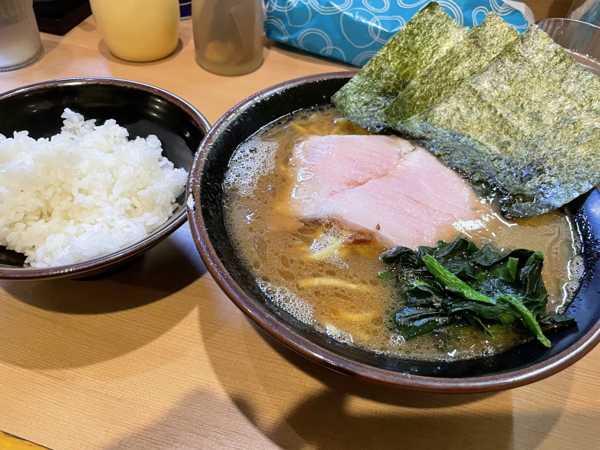 おやすみらてちゃん tweet media