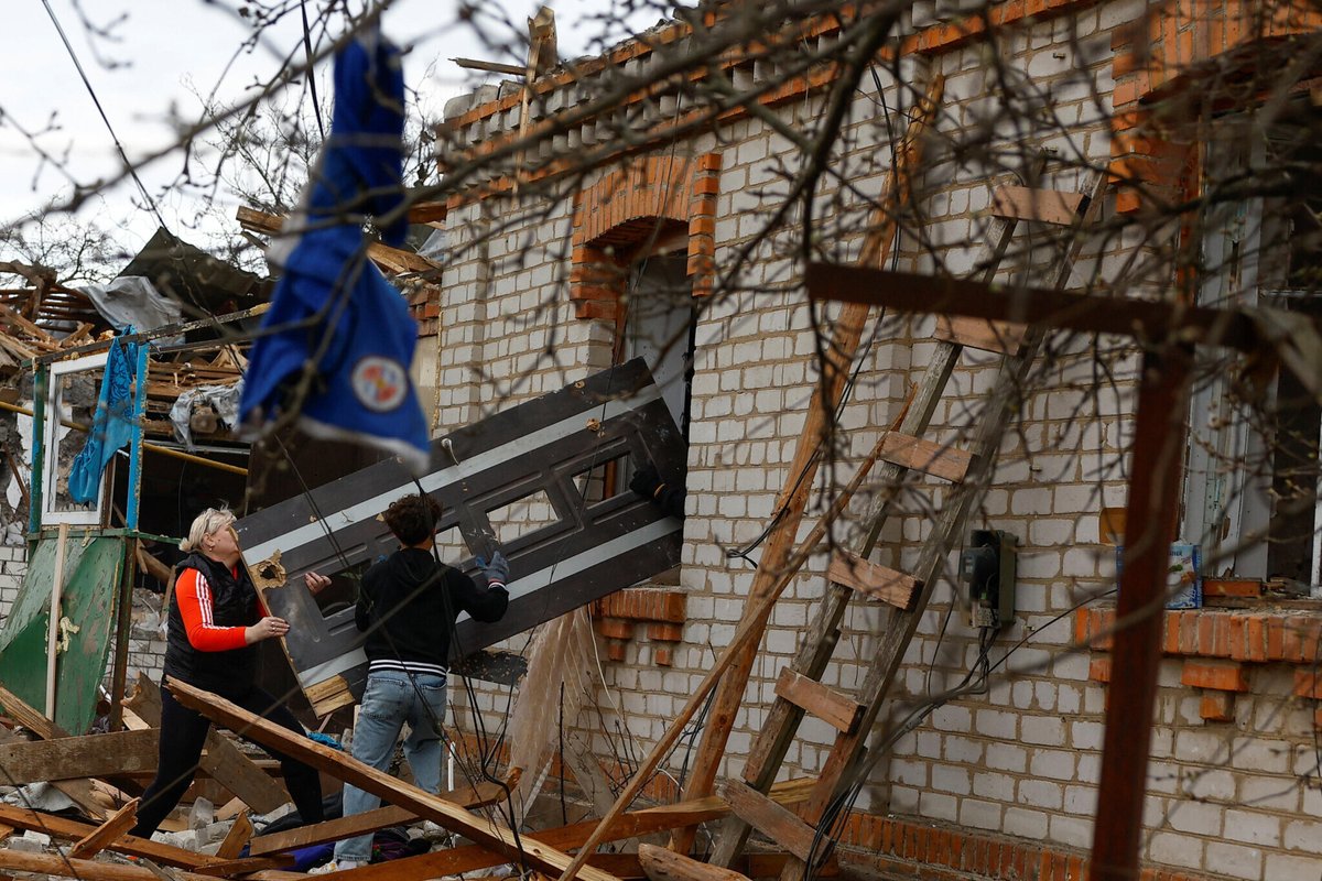 Le Parisien tweet media