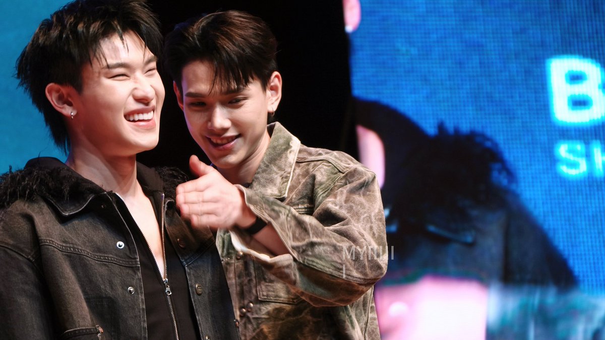 IIIMMIII tweet media