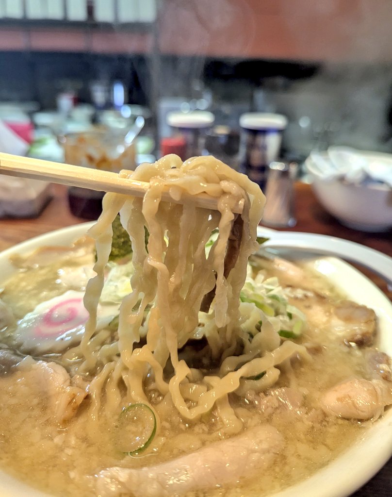 ヤマ氏 tweet media