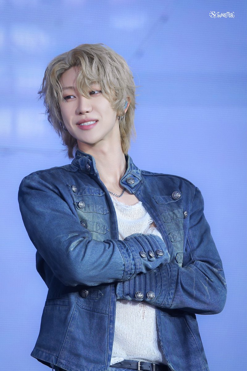 sonnet18_ tweet media