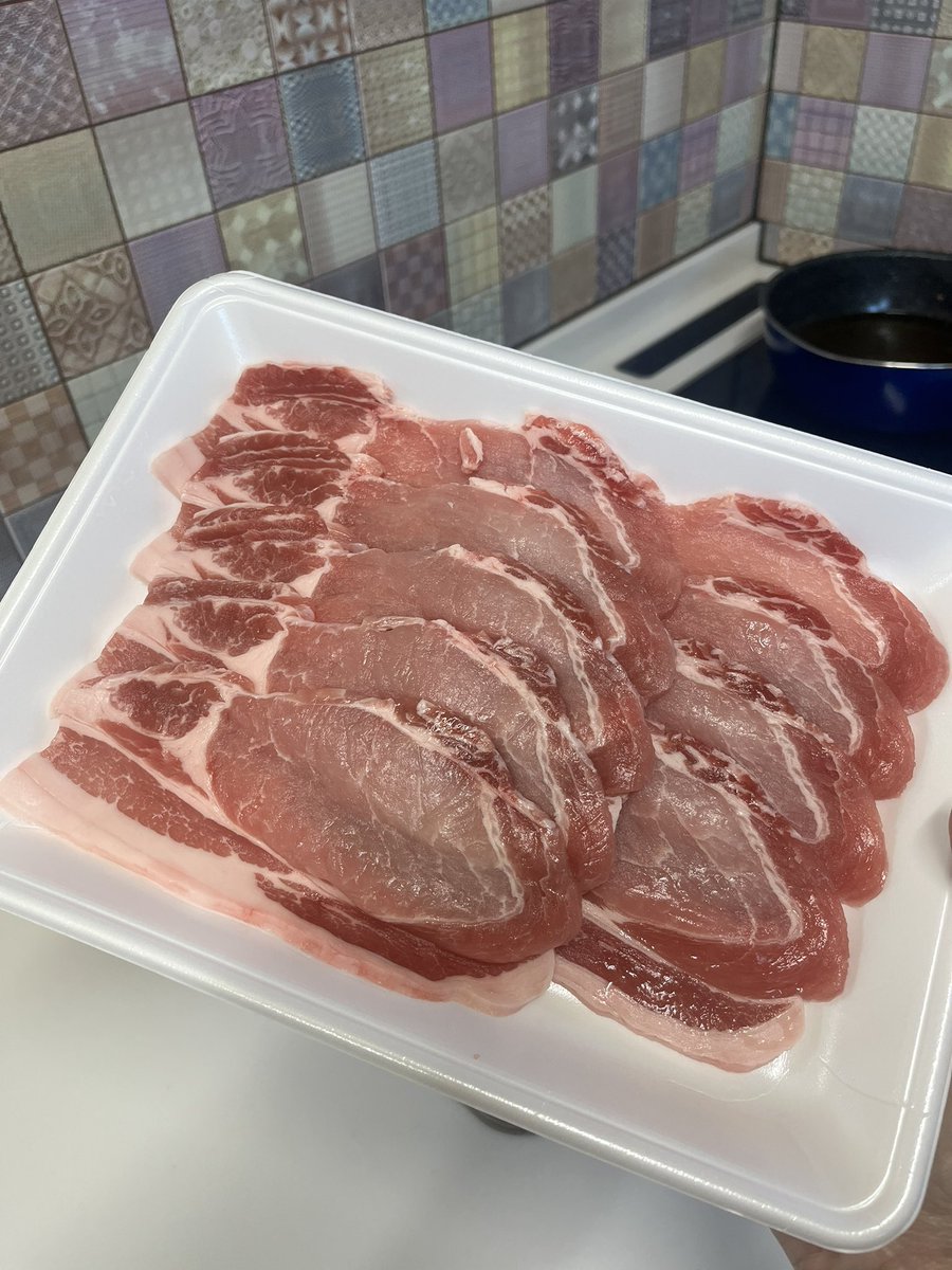 Z4zHq's tweet photo. 肉処　三代目本多　　　　楽天PR #ad

豚ローススライスが半額‼️
2.4kg  4,900円

☑︎50%OFFクーポン
https://t.co/pPOqS9FpCd

私何度も買ってるけど美味しいからオススメ😋

https://t.co/kquvMtKzkM https://t.co/KtkD5wd32E