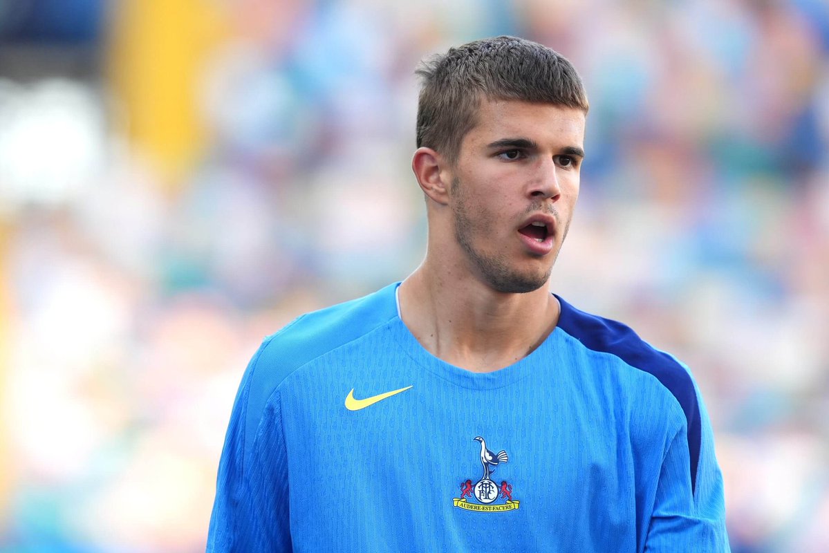 Chris Cowlin tweet media