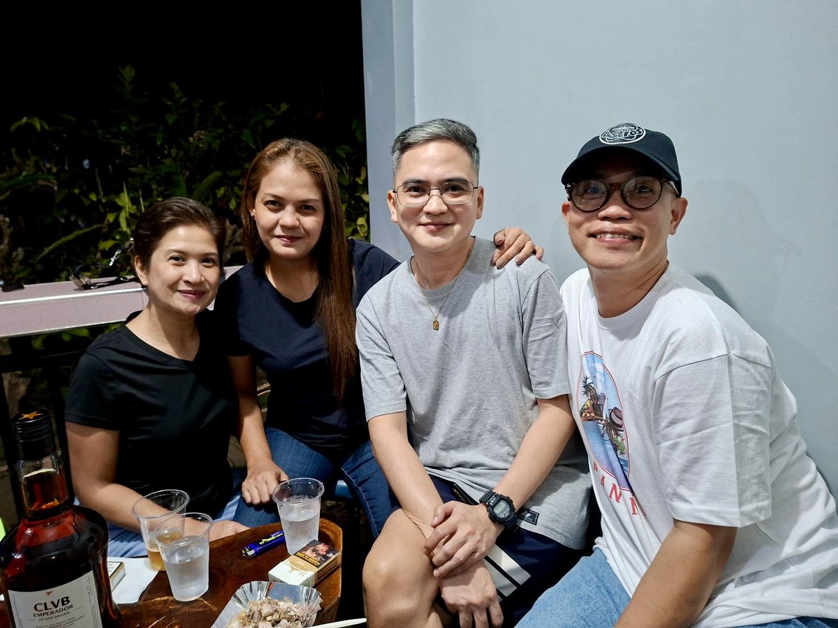 OliverIbasco's tweet photo. Trust God’s timing. There’s no need to rush-everything will fall into place with the right people and the right energy. Welcome home, my dear cousin @fabfarrel 😘🥰♥️

#forkeeps 
#goodpeoplegoodvibes 
#friendship https://t.co/3qX9KttRic