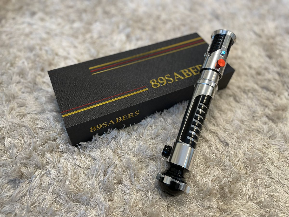 sw_fsch's tweet photo. 89SABERS
89Sabers - OWK1
https://t.co/1tlzY1AI6v

#starwars 
#Lightsaber
#Disney https://t.co/UmEKGMgGtW